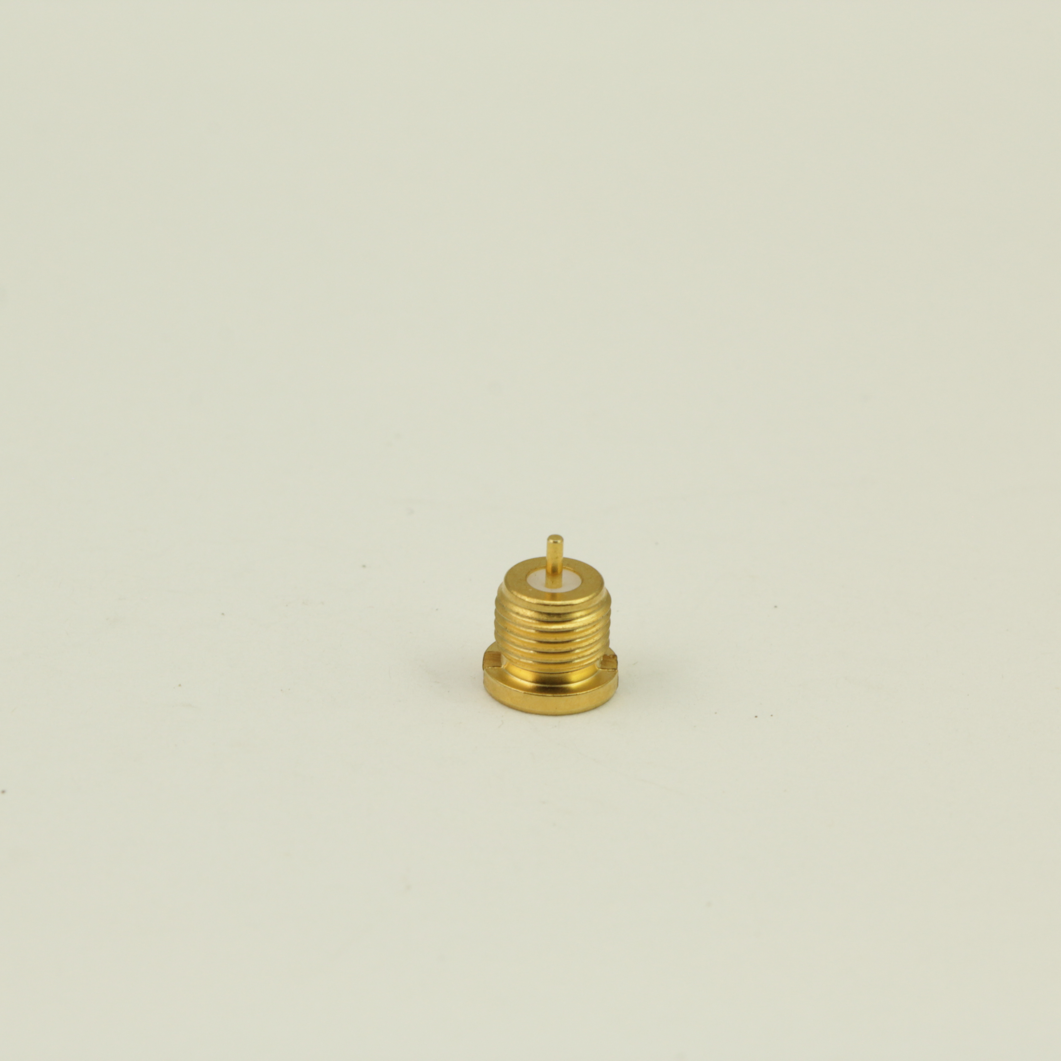 SMP male bulkhead connector